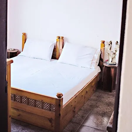 Entire House With Garden, 70m From The Beach. *